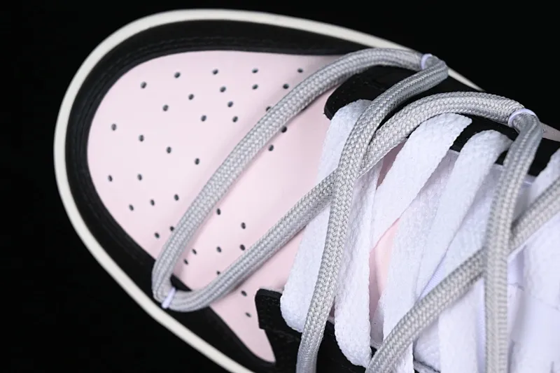 All Categories Nk SB Dunk Series Nk SB Dunk Low Low-top Sneakers Nk Dunk Low Sweetheart Hot Girl Valentine's Day Black Pink SB Strap Low-top Casual Sneakers DD1503-117